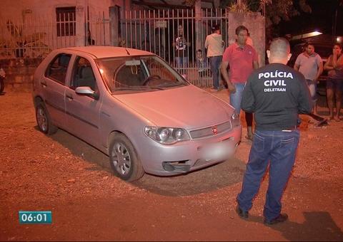 Adolescente que brincava em carro atropela três crianças, uma morreu