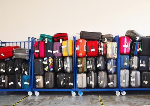 OAB e Procon fiscalizam cobranças pelo despacho de bagagens no Aeroporto Internacional de Manaus