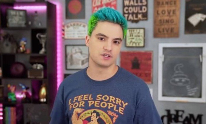 Felipe Neto fala sobre vídeo íntimo vazado e diz que vai processar quem compartilhou