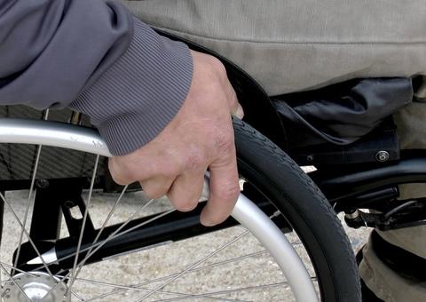 Cármen Lúcia regulamenta regras de acessibilidade em prédios