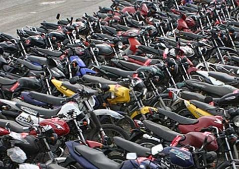 Mais de 900 veículos vão a leilão pelo Detran nesse fim de semana em Manaus