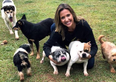 Luisa Mell é condenada a pagar R$ 60 mil a dona de cachorros maltratados 