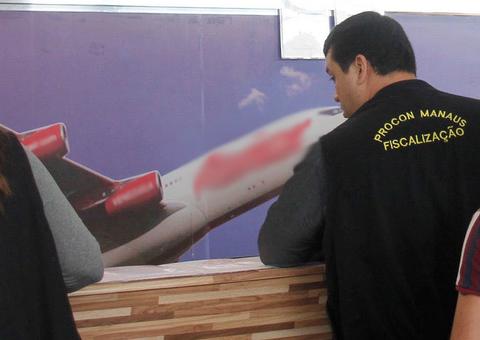 Procon multa companhias aéreas por irregularidades em aeroporto de Manaus