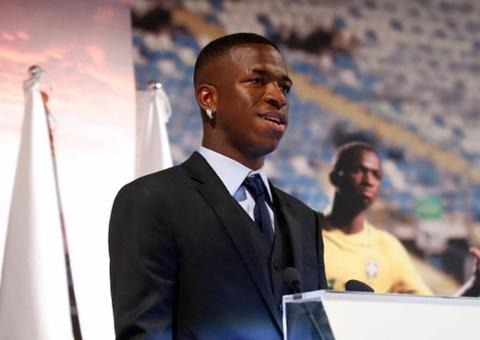 Real Madrid inscreve o atacante Vinicius Júnior, ex-Flamengo, no time de juniores