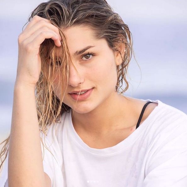 Sasha Meneghel completa 20 anos e ganha homenagem de Xuxa