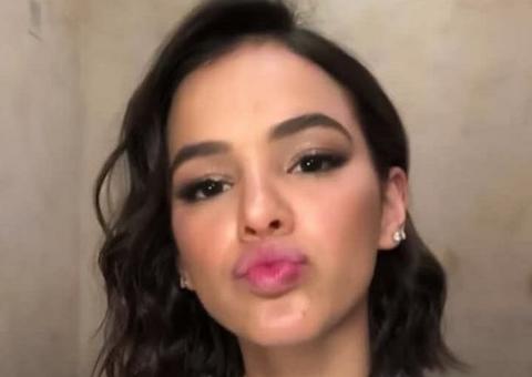 Bruna Marquezine é madrinha de casamento antes de festão de aniversário