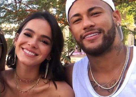 Neymar faz festona para Bruna Marquezine e surpreende com declaração no céu