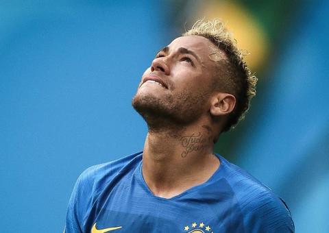 Neymar pede desculpas 'patrocinadas' e é detonado na internet