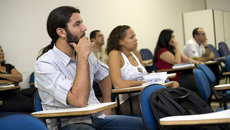 MEC divulga lista de selecionados no Fies 2018