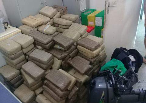 Exército apreende 450kg de maconha skunk dentro de embarcação no Amazonas