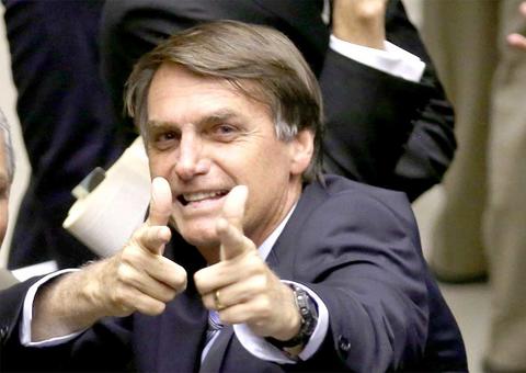 Eleições estão sob suspeição, diz Bolsonaro sob ausência de voto impresso