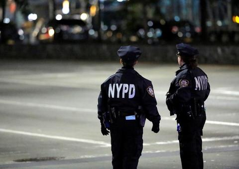 Criança de 5 anos e outras três pessoas são encontradas mortas dentro de casa