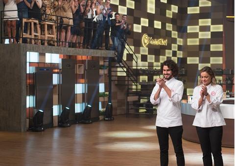 Maria Antonia vence quinta temporada do MasterChef