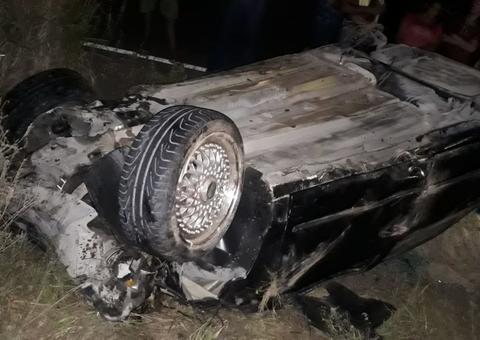 Acidente na AM-070 deixa casal gravemente ferido