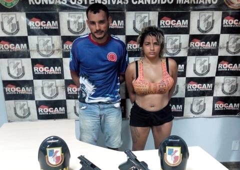 Com pistolas e munições em carro, casal é preso em avenida de Manaus