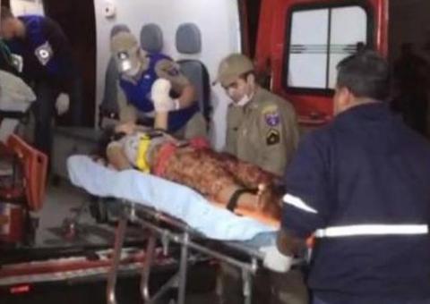 Menina que teve antebraço decepado pelo padrasto tem membro reimplantado; mãe também foi atacada e morreu