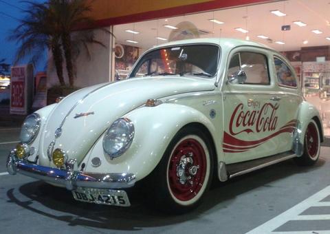 Exposição de carros antigos movimenta domingo em Manaus