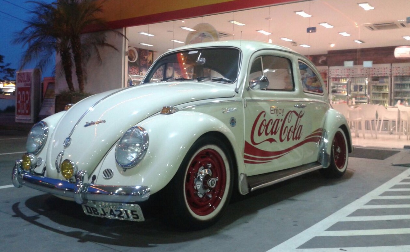 Exposição de carros antigos movimenta domingo em Manaus