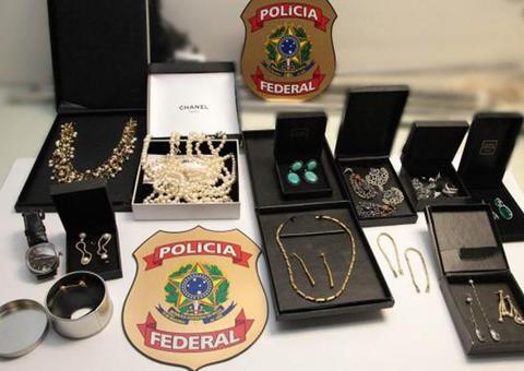 PF prende dono de banco acusado de lavar dinheiro de joias de Cabral