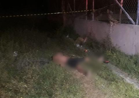 Com tiro na nuca e sinais de tortura, homem é encontrado morto ao lado de campo em Manaus