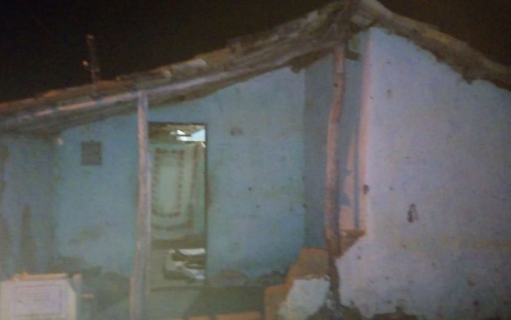 Quatro jovens são mortos a tiros dentro de casa