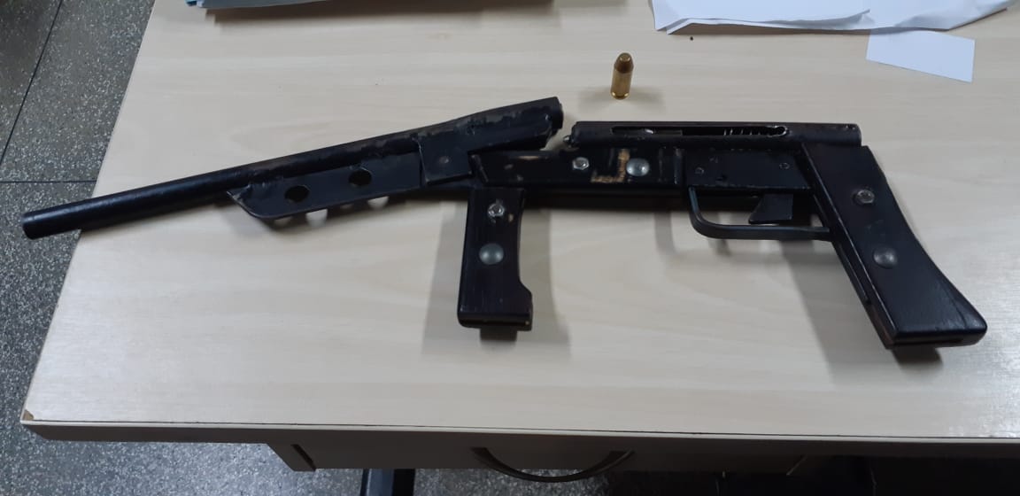 Suspeito de integrar grupo que assalta ônibus é preso com arma caseira em Manaus