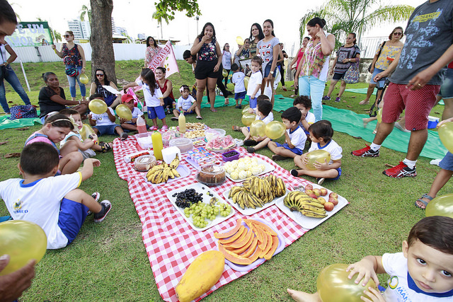 Ação trabalha com famílias para melhorar alimentação de criança de 1 a 3 anos
