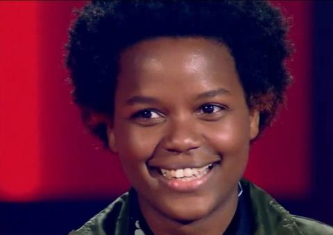 Conheça Priscila Tossan, carioca que canta no metrô e encantou jurados no 'The Voice Brasil'