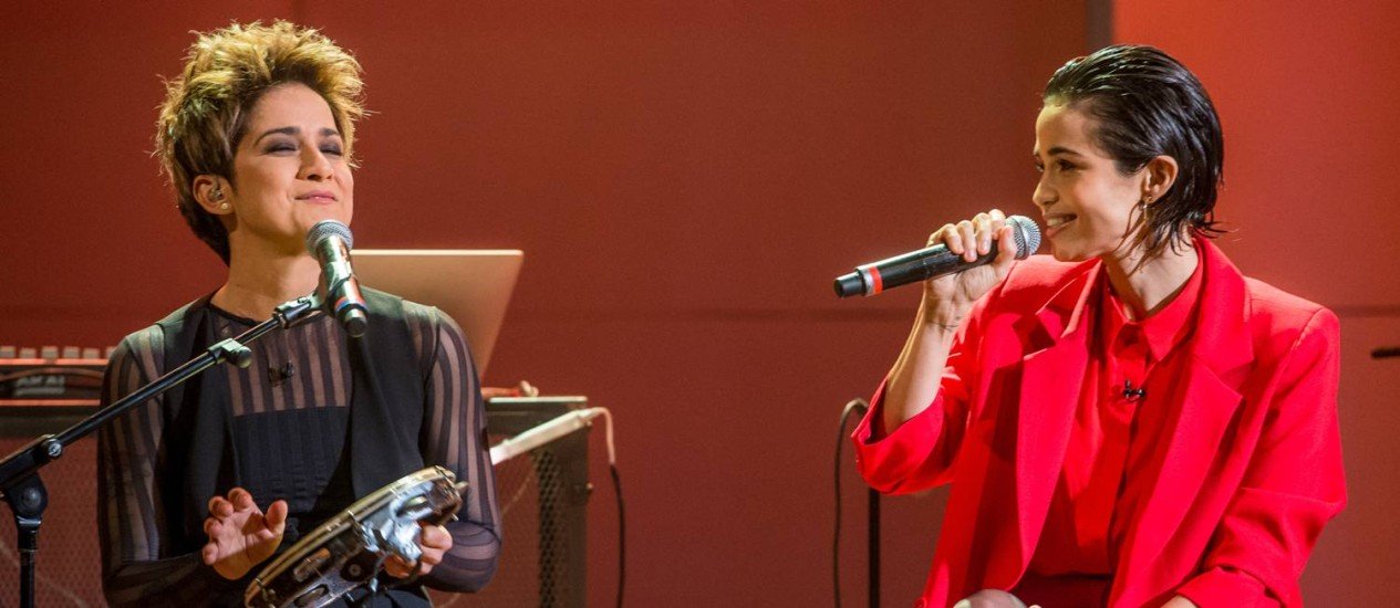  Nanda Costa conta história de amor com percussionista Lan Lanh 