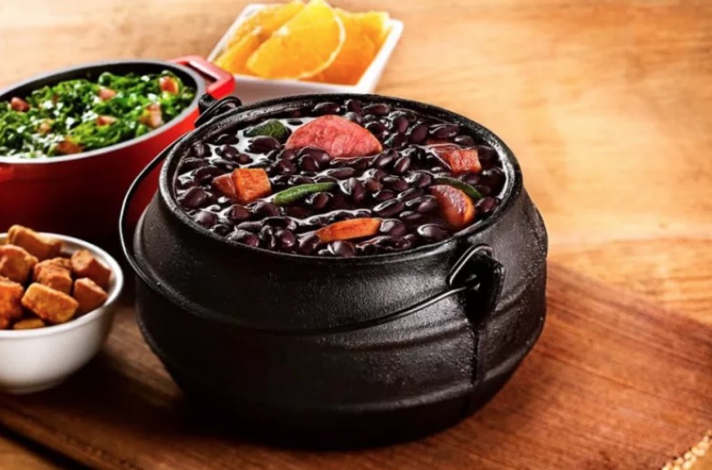 Feijoada beneficente arrecada recursos para abrigo NACER