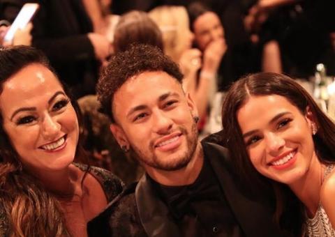Mãe de Neymar se declara para Bruna Marquezine e faz revelação sobre relação das duas