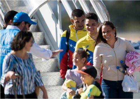 Advocacia Geral da União pede suspensão de decreto sobre imigrantes