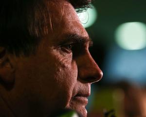 Bolsonaro coloca jornalistas da Globo no bolso e emissora desrespeita memória  de Roberto Marinho 
