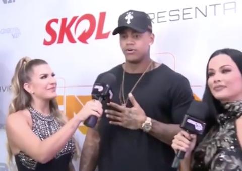  Após término, Léo Santana e Lorena Improta se reencontram e têm DR em Manaus