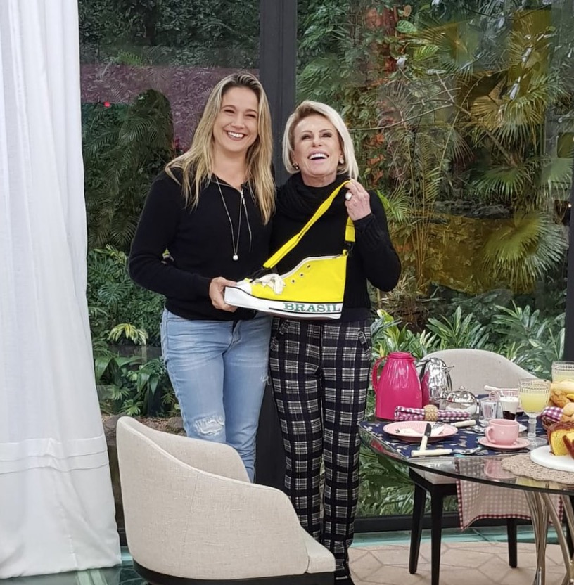 Ana Maria Braga dá ‘sapatão’ para Fernanda Gentil e mita na internet
