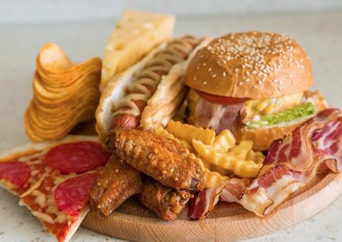 Saiba qual alimento é o principal causador de intoxicações alimentares 