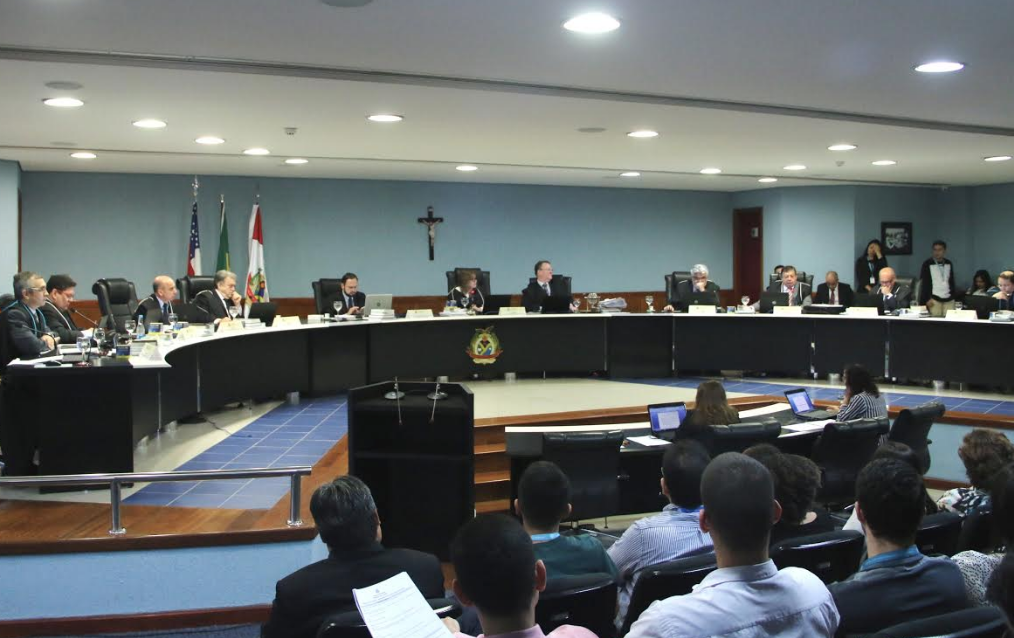 Diretora-presidente do Cetam é condenada a devolver mais de R$ 190 mil aos cofres públicos 