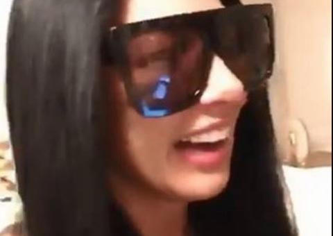  Simaria debocha de homenagem de fã e jovem faz desabafo: 'muito triste'