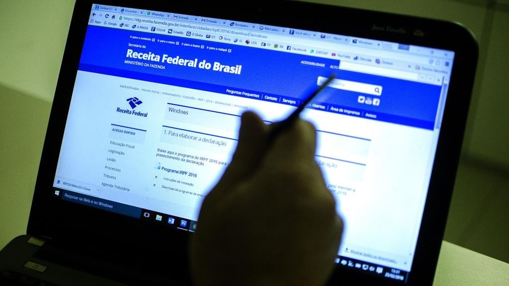 Receita abre consulta ao terceiro lote de restituição do IR 2018