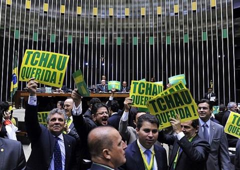 Nas eleições 2018, PT se alia a partidos que apoiaram impeachment