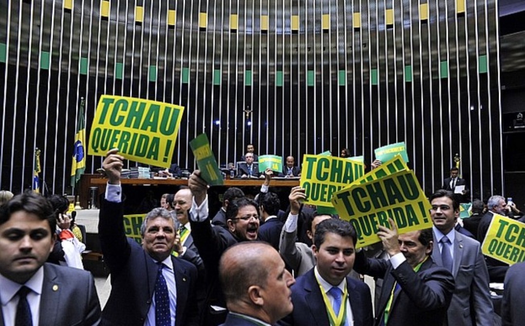 Nas eleições 2018, PT se alia a partidos que apoiaram impeachment