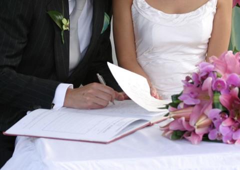 Proposta que proíbe casamento antes dos 16 anos entra na fase final