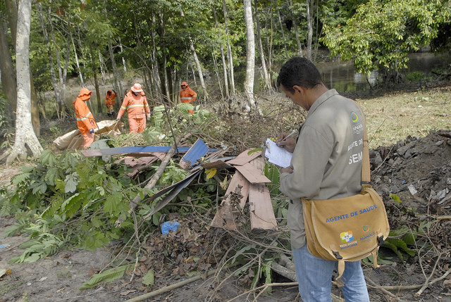 Combate a mosquito transmissor da malária é intensificada em área de risco em Manaus