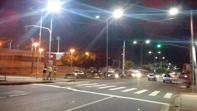 Faixa de pedestre com iluminação a LED chega à Cosme Ferreira   