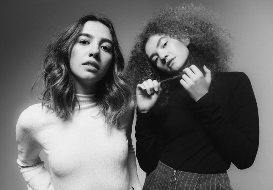 Anavitória apresenta novo álbum em Manaus 