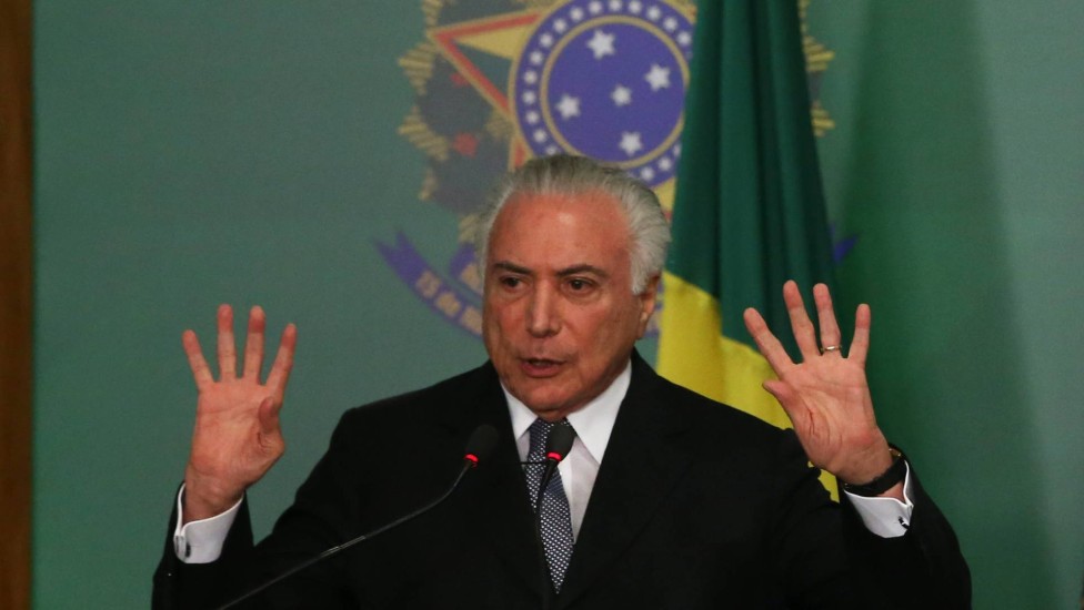 Decreto de Temer acelera cancelamento de 151 mil benefícios a idosos e deficientes