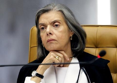 'Perdi, mas não queria estar ao lado dos vencedores', diz Cármen sobre reajuste