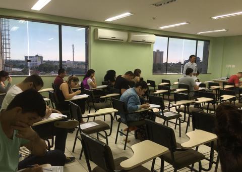 122 candidatos realizam segunda fase do concurso para defensor público no Amazonas