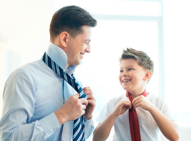 Timboca faz homenagem aos pais com muito samba e pagode