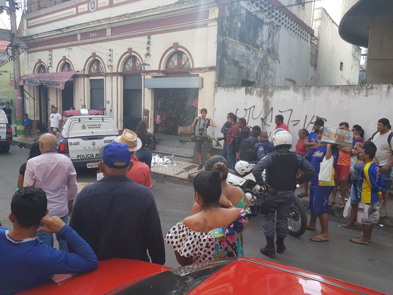 Suspeito de assalto é morto por PM durante fuga no Centro de Manaus
